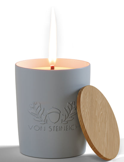 VON STEINEICH® XXL Outdoor Kerze Windfest | 30h Brenndauer - 1,2kg | Extrem hell | Wunderschöne Duftkerze aus Sojawachs [White Jasmin & Mint] | Die perfekte Kerze für Garten und Camping